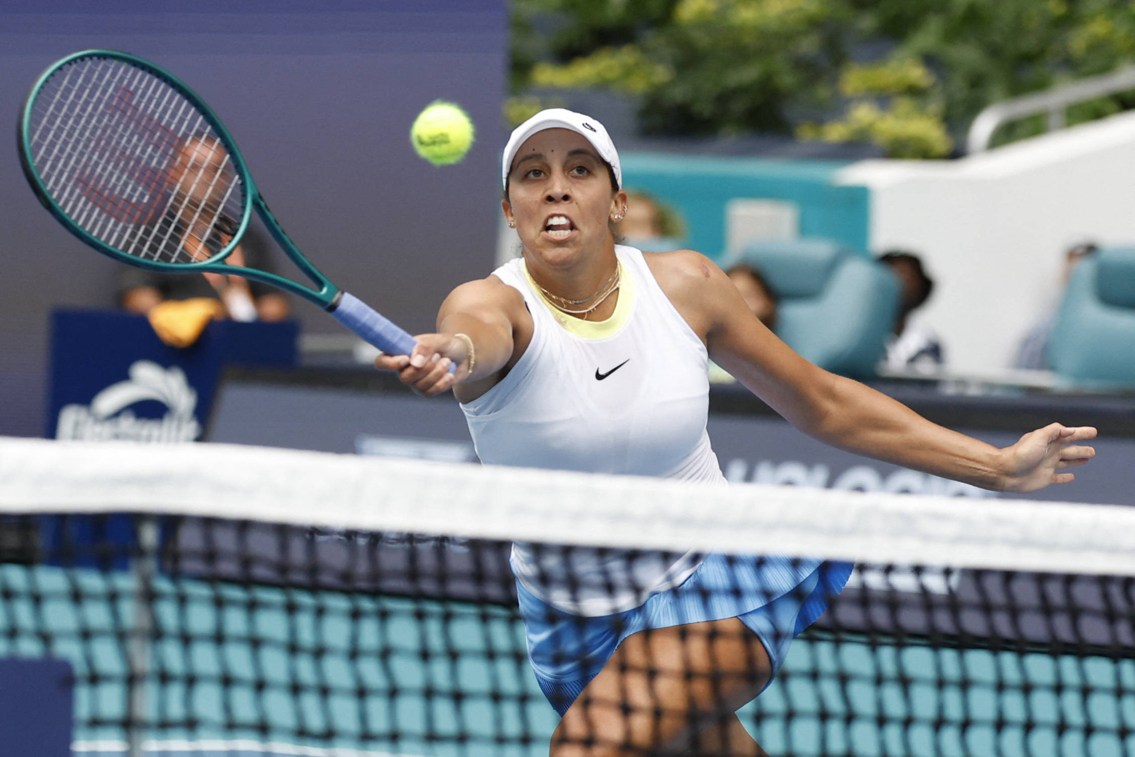 93亿美元 93亿美元