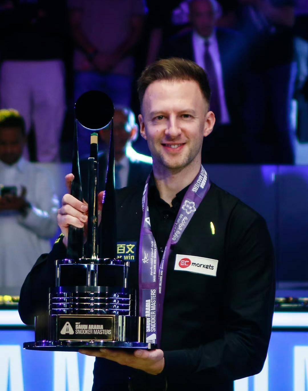 球迷纷纷调 球迷纷纷调