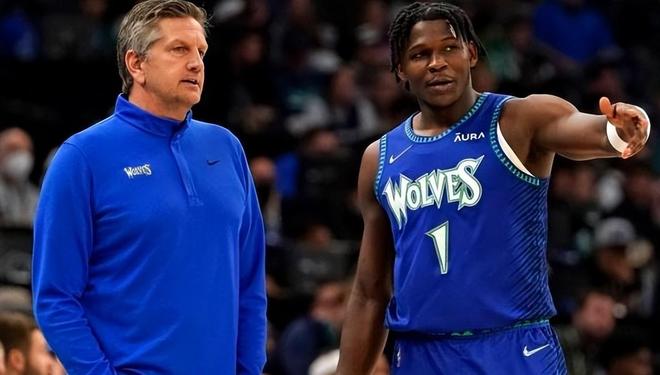 他开始更多 他开始更多